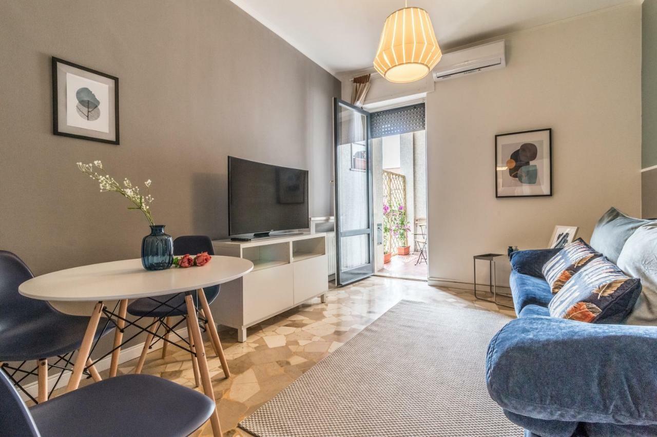 Joivy Modern 1-Bed Flat With Balcony In Portello Милано Екстериор снимка