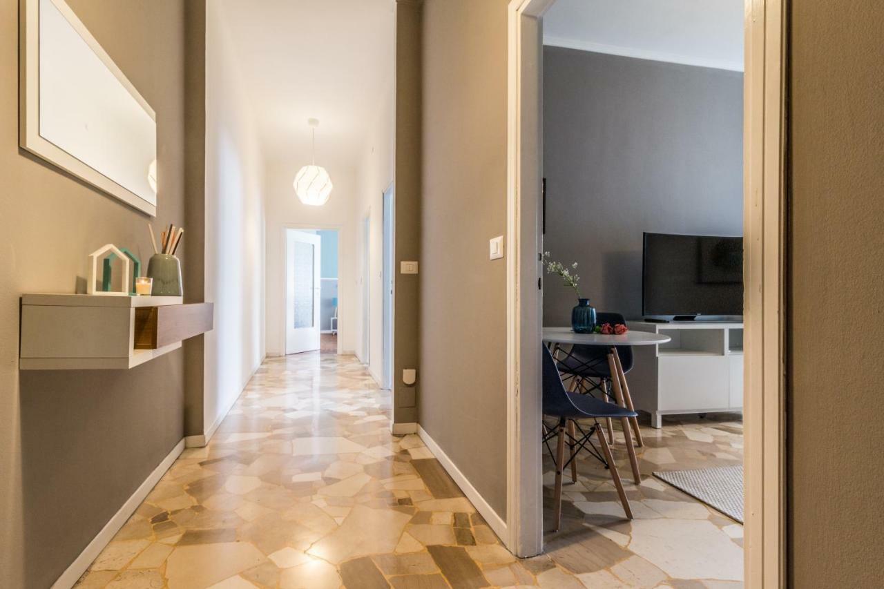 Joivy Modern 1-Bed Flat With Balcony In Portello Милано Екстериор снимка