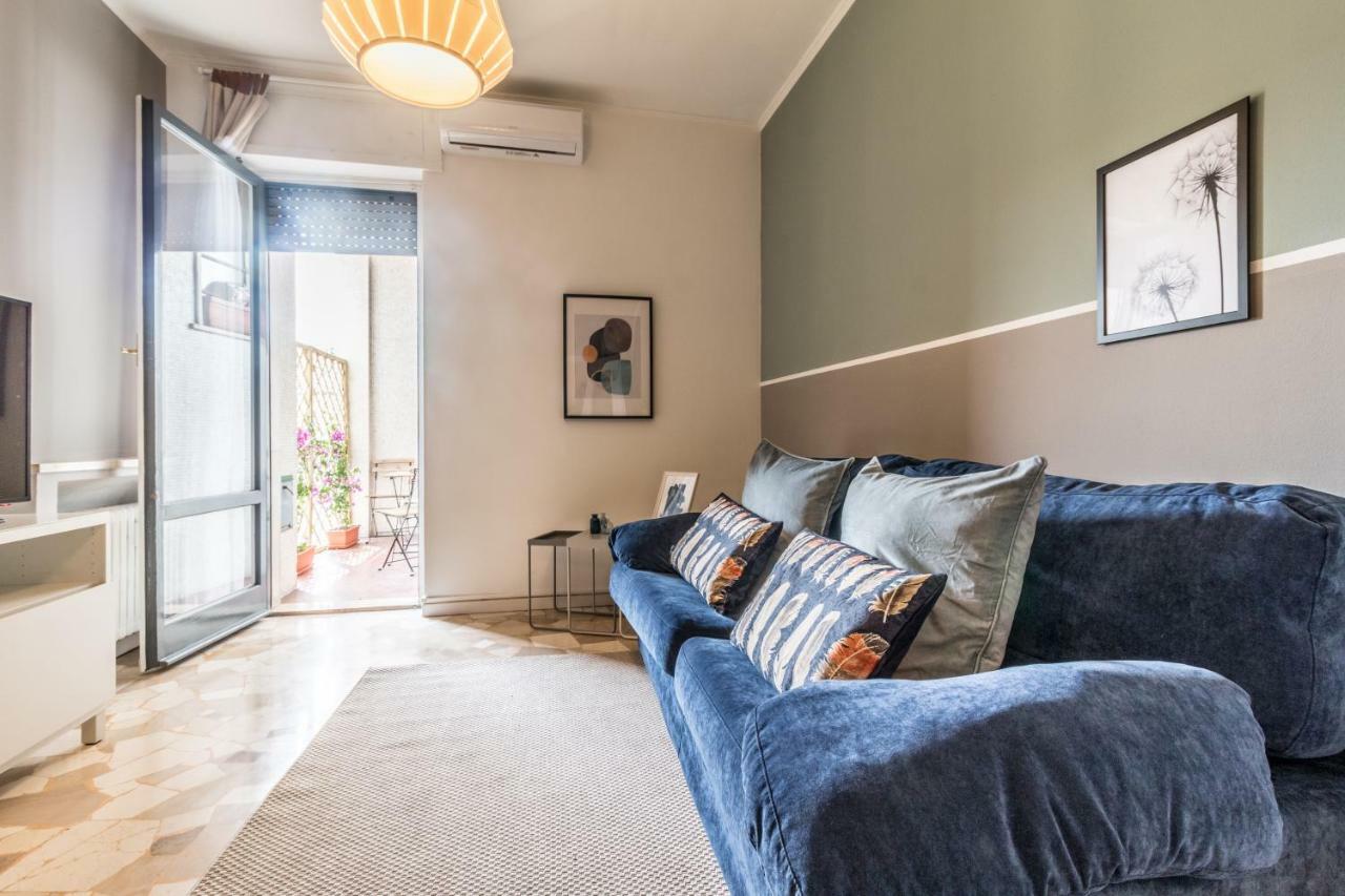 Joivy Modern 1-Bed Flat With Balcony In Portello Милано Екстериор снимка