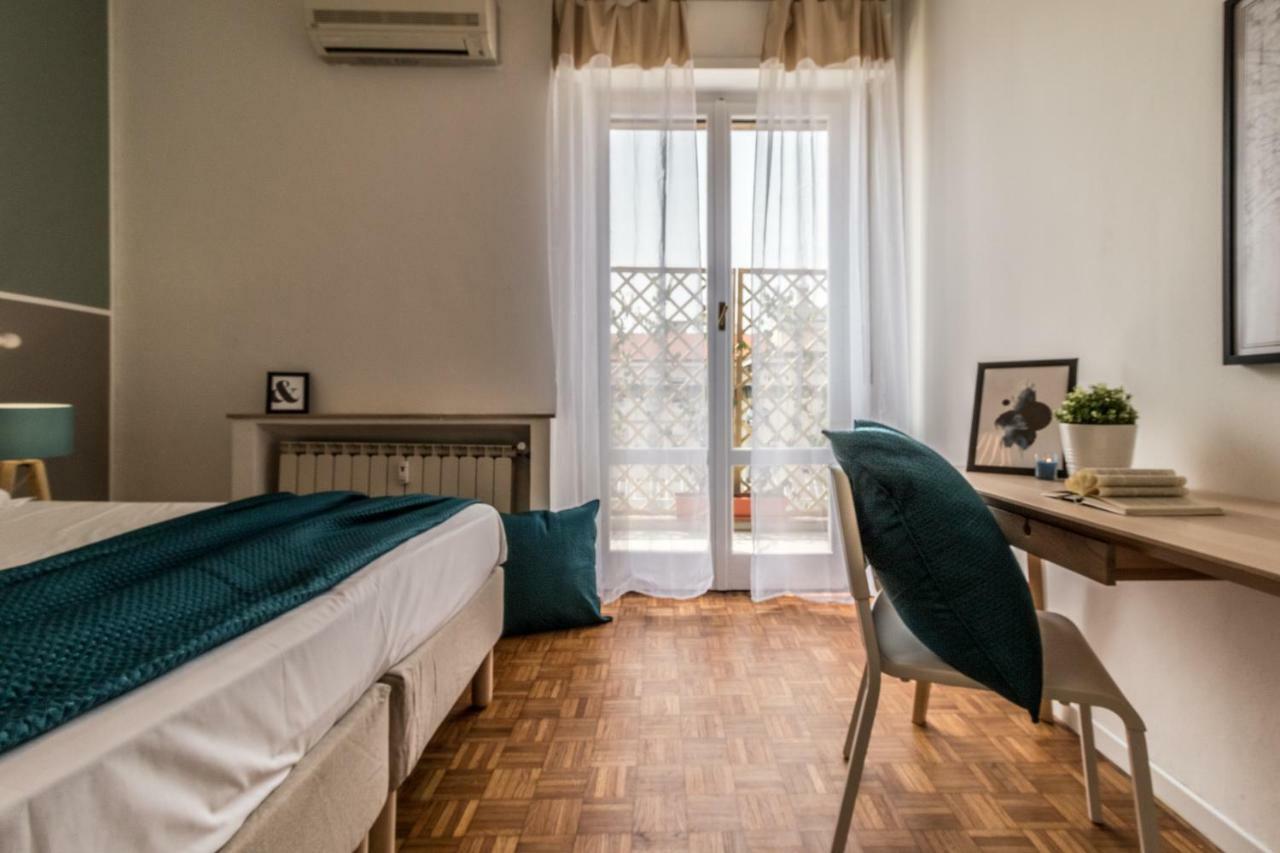 Joivy Modern 1-Bed Flat With Balcony In Portello Милано Екстериор снимка
